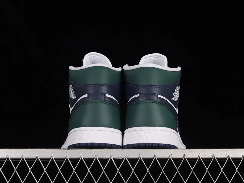 All categories Air Jordan Jordan series basketball shoes Air Jordan 1 Mid G version pure original Air Jordan 1 Mid AJ1 Joe 1 blue and green color matching Zhongbang basketball shoes DZ5326-300